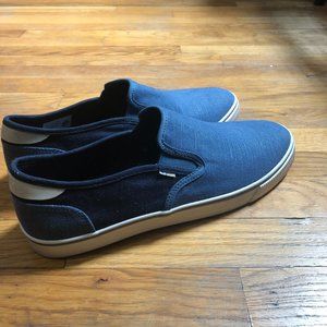 TOMS mens baja slip ons size 11